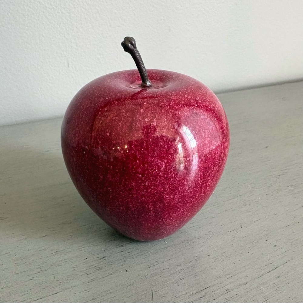 VTG Alabaster Speckled Red Marble Apple Home Accent Paperweight 3 IN Teacher - Picture 4 of 8